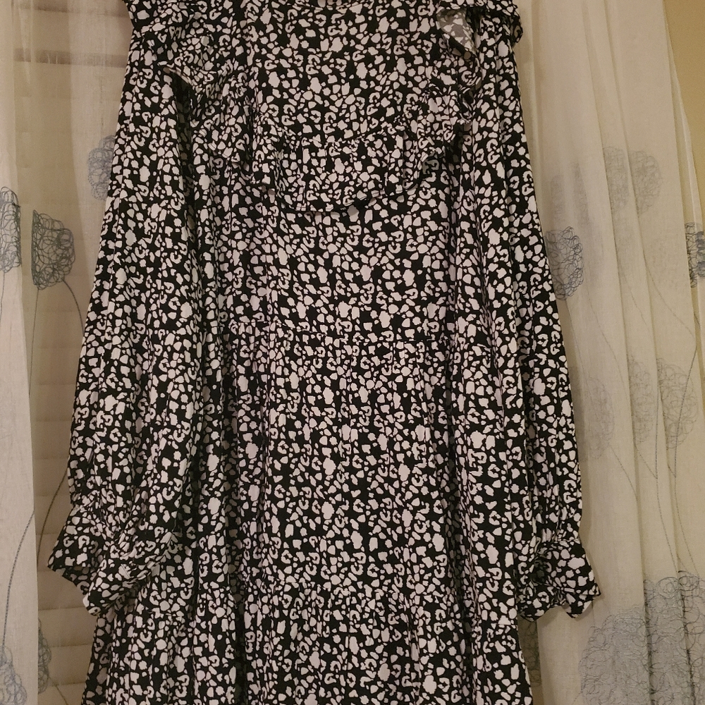 Black and white dress